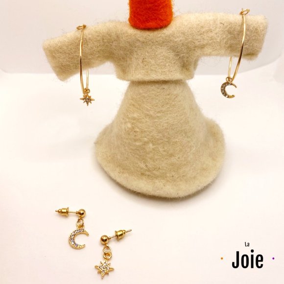 NEW 4 Pieces Rhinestone Star & Moon Earring Set - Picture 2 of 5